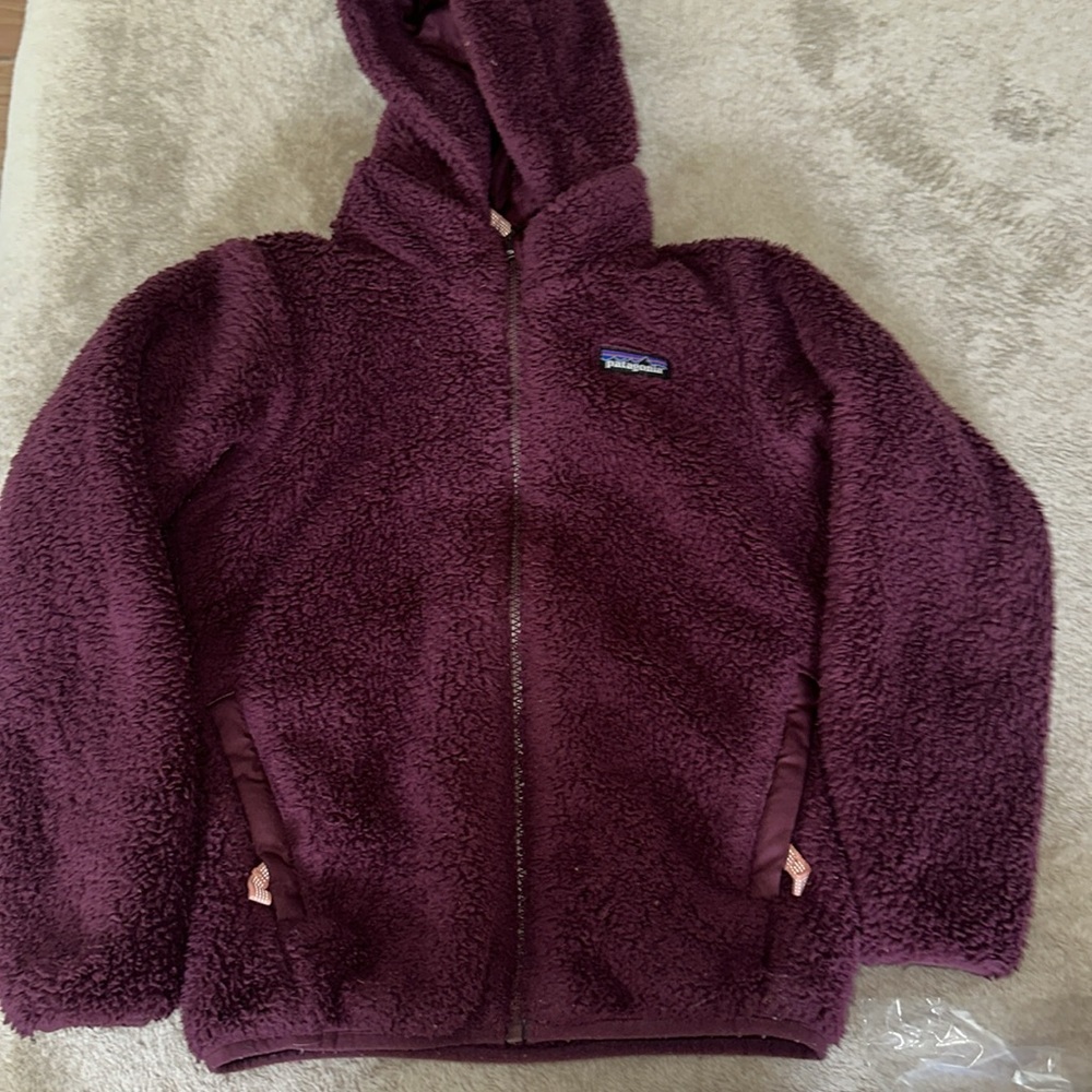 Patagonia Reversible Jacket Burgundy Plum Color Size 6-8